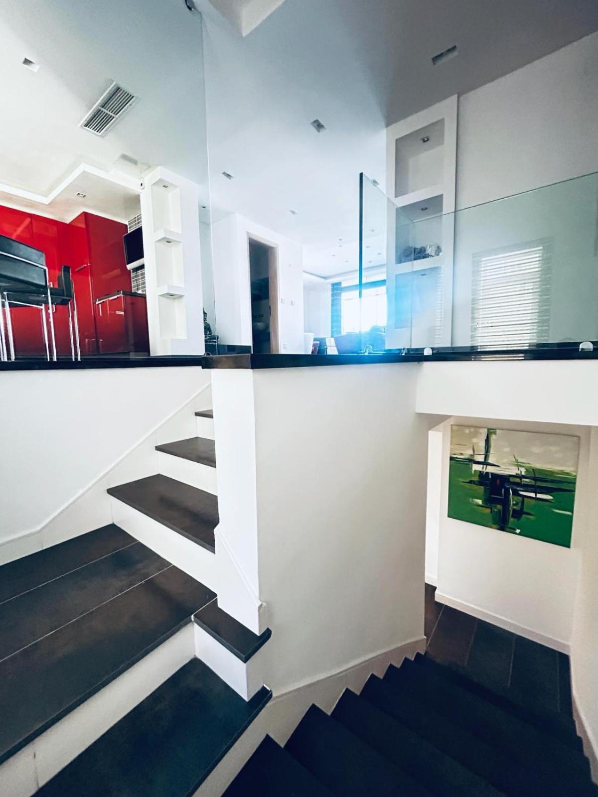 St Julians 3br 3bath Duplex Apartament